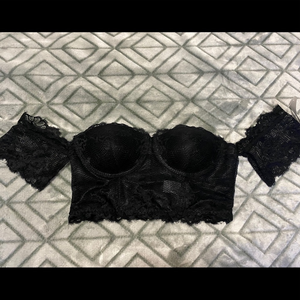 Cute lace crop top
